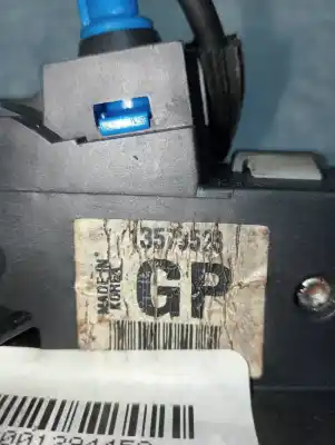 Автозапчасти б/у электропривод центрального замка спереди справа за opel astra j lim. 1.7 16v cdti ссылки oem iam 13579523  