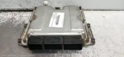 Peça sobressalente para automóvel em segunda mão centralina de motor uce por renault trafic combi (ab 4.01) 29 ln combi9 acristalado referências oem iam hom8200051608