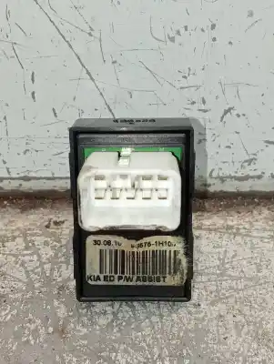 Second-hand car spare part right front power window switch for kia cee´d emotion oem iam references 935751h100  3695111000