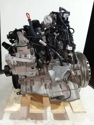 Recambio de automóvil de segunda mano de MOTOR COMPLETO para BMW SERIE 1 COUPE (E82)  referencias OEM IAM N47D20C BOSCH 8882709