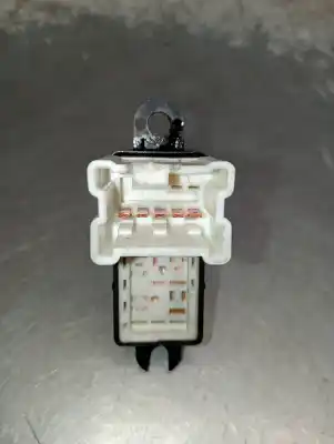 Second-hand car spare part right front power window switch for renault maxity 2.9 diesel oem iam references   