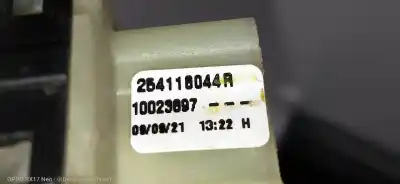 Peça sobressalente para automóvel em segunda mão botão / interruptor elevador vidro dianteiro esquerdo por renault zoe intens 69 cv / 51 kw referências oem iam 254118044r  