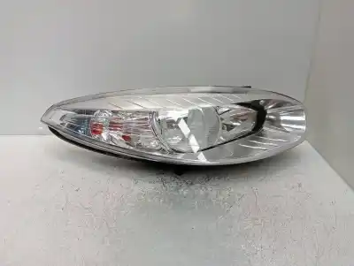 Second-hand car spare part right headlight for renault fluence expression oem iam references 260105345r