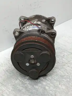 Second-hand car spare part air conditioning compressor for renault maxity 2.9 diesel oem iam references   