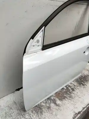 Second-hand car spare part left front door for kia cee´d concept oem iam references   