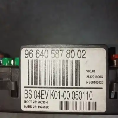 Pièce détachée automobile d'occasion boîtes à fusibles pour peugeot 5008 confort références oem iam 9664058780  