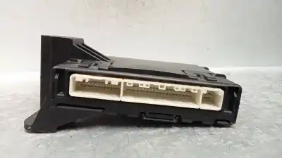 Pezzo di ricambio per auto di seconda mano modulo elettronico per toyota prius (nhw30) plug-in hybrid advance riferimenti oem iam 8865047413  2774003711