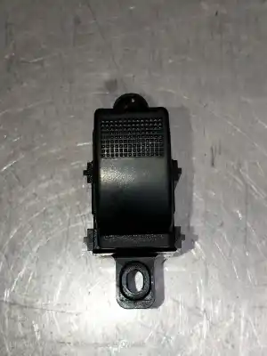Peça sobressalente para automóvel em segunda mão botão / interruptor elevador vidro dianteiro direito por mazda 626 berlina (gf) 2.0 ditd ac referências oem iam 3581z8n