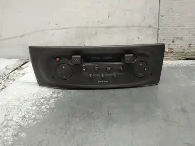 Second-hand car spare part audio system / radio cd for renault scenic (ja..) 1.9 dci authentique oem iam references 7700434424