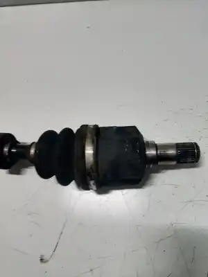 Second-hand car spare part front left transmission for kia magentis active oem iam references   