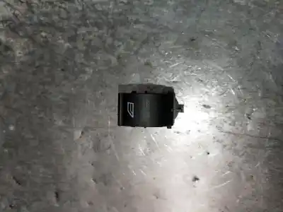 Peça sobressalente para automóvel em segunda mão botão / interruptor elevador vidro dianteiro direito por ford focus lim. (cb8) ambiente referências oem iam am5t14529ba