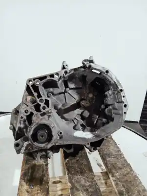Second-hand car spare part gearbox for renault 9 1.4 gtl avenue oem iam references jb5009  s070563