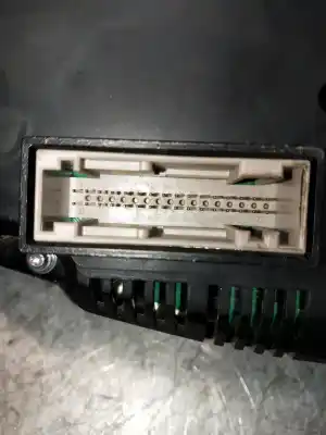 Peça sobressalente para automóvel em segunda mão quadrante por audi a4 berlina (b8) s line sportpaket / plus referências oem iam 8k0920930n  503002371404