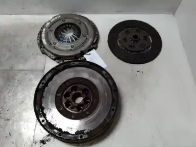 Second-hand car spare part CLUTCH KIT for OPEL ASTRA J LIM.  OEM IAM references 55581284  
