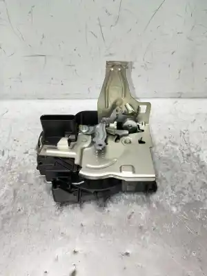 Автозапчастина б/у передній правий центральний замок для jaguar f-pace 2.0 turbo посилання на oem iam xg6a21812gb  c39455102