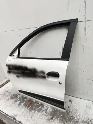 Second-hand car spare part left front door for dacia spring electric extreme 65 cv / 48 kw oem iam references   