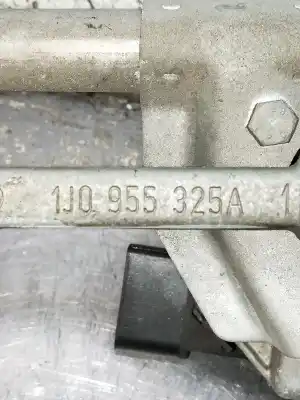 Автозапчастина б/у двигатель передніх склоочисників для audi a3 (8l) * посилання на oem iam 1j0955325a  
