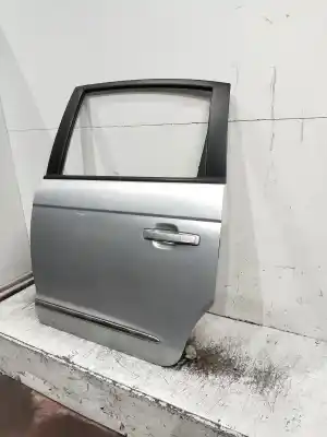 Second-hand car spare part rear left door for ssangyong rodius xdi oem iam references   