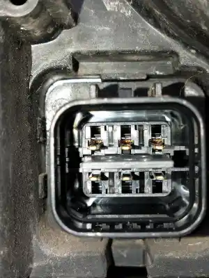 Second-hand car spare part right headlight for kia cerato (ld) 1.6 crdi oem iam references   