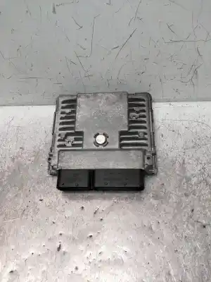 Peça sobressalente para automóvel em segunda mão centralina de motor uce por skoda fabia (5j2 ) 1.2 referências oem iam 03f906070hl