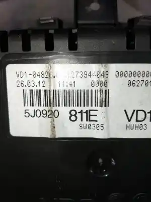 Peça sobressalente para automóvel em segunda mão quadrante por skoda fabia (5j2 ) 1.2 referências oem iam 5j0920811e a2c53357612 a2c53425973