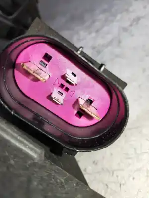 Автозапчастина б/у електро вентилятор для volkswagen caddy ka/kb (2k) * посилання на oem iam 1k0121205aa  1k0121207as