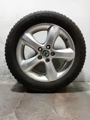 Peça sobressalente para automóvel em segunda mão jogo de jantes por skoda fabia (5j2 ) 1.2 referências oem iam 