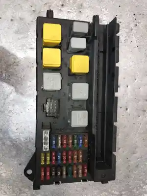 Second-hand car spare part fuse box unit for volkswagen crafter combi (2e) combi 30 oem iam references a9065450401
