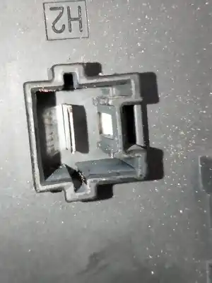 Second-hand car spare part fuse box unit for volkswagen crafter combi (2e) combi 30 oem iam references a9065450401  518817028