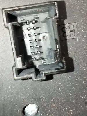 Second-hand car spare part fuse box unit for volkswagen crafter combi (2e) combi 30 oem iam references a9065450401  518817028
