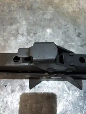 Second-hand car spare part jack for renault espace (j63) 2.1 td helios 88 cv / 65 kw oem iam references   
