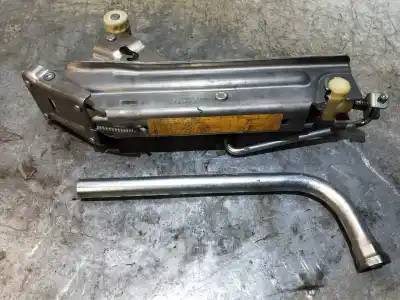 Pezzo di ricambio per auto di seconda mano cric di sollevamento per audi a6 berlina (4f2) 2.7 tdi riferimenti oem iam 