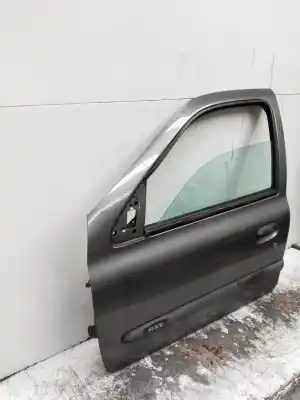 Автозапчасти б/у левая передняя дверь за renault clio ii fase i (b/cbo) 1.4 16v tech-run 98 cv / 72 kw ссылки oem iam   