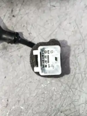 Автозапчастина б/у правий ліхтар для kia ceed business посилання на oem iam 92402j7050  