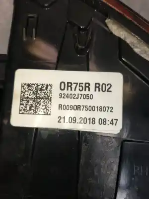 Автозапчастина б/у правий ліхтар для kia ceed business посилання на oem iam 92402j7050  