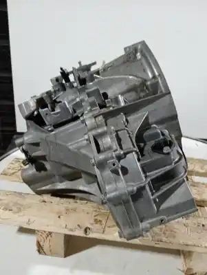 Pezzo di ricambio per auto di seconda mano riduttore per nissan qashqai / qashqai +2 i (j10, nj10, jj10e) 2.0 dci riferimenti oem iam   4x2 Pezzo di ricambio per auto di seconda mano riduttore per nissan qashqai / qashqai +2 i (j10, nj10, jj10e) 2.0 dci riferimenti oem iam   4x2
