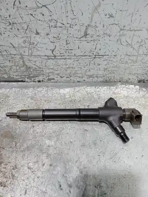 Second-hand car spare part Injector for TOYOTA AURIS Active OEM IAM references 2367026070  