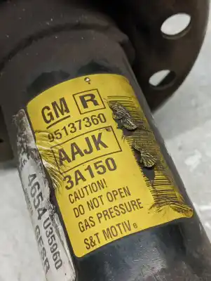 Pezzo di ricambio per auto di seconda mano ammortizzatore anteriore destro per opel mokka edition ecoflex riferimenti oem iam 95137360  