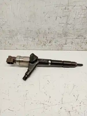 Second-hand car spare part INJECTOR for NISSAN X-TRAIL (T30)  OEM IAM references 166008H800  