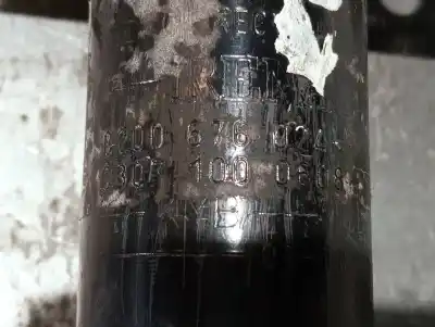 Peça sobressalente para automóvel em segunda mão amortecedor dianteiro direito por renault clio iii pack dynamique referências oem iam 8200676024  03071000608