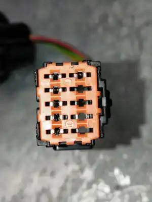 Pezzo di ricambio per auto di seconda mano specchio sinistro per citroen c4 picasso exclusive riferimenti oem iam   