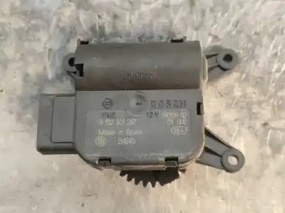Pièce détachée automobile d'occasion Moteur / Actionneur De Volet De Climatisation pour SEAT IBIZA SC (6J1) Bocanegra Références OEM IAM 0132801357  
