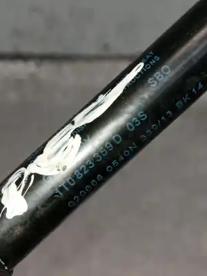 Автозапчасти б/у амортизатор капота за volkswagen caddy ka/kb (2c) combi bluemotion ссылки oem iam 1t0823359d 0540n 020666