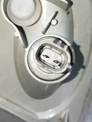 Second-hand car spare part front right headlight for mazda premacy (cp) 2.0 turbodiesel cat oem iam references   