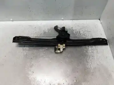 Recambio de automóvil de segunda mano de ELEVALUNAS DELANTERO IZQUIERDO para IVECO DAILY FURGÓN  referencias OEM IAM 5801901053  