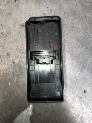 Peça sobressalente para automóvel em segunda mão botão / interruptor elevador vidro dianteiro esquerdo por seat ateca (kh7) style go referências oem iam 5g0959857e  