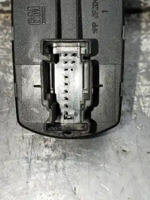 Second-hand car spare part left front power window switch for opel corsa d cosmo oem iam references 13258521aa  31562531