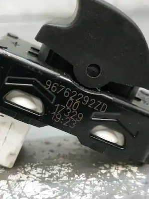 Автозапчастина б/у передній правий віконний вимикач для peugeot 308 sw ii (lc_, lj_, lr_, lx_, l4_) 1.5 bluehdi 130 посилання на oem iam 96762292zd  