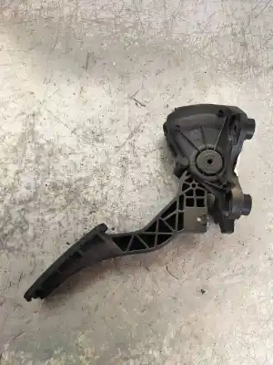 Second-hand car spare part Accelerator Pedal for KIA CEE´D Drive OEM IAM references 327002R300  