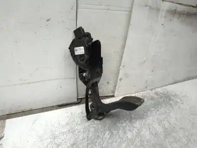 Second-hand car spare part accelerator pedal for citroen jumpy hdi 90 27 l1h1 furg. oem iam references 1401280880  6pv00994909 Second-hand car spare part accelerator pedal for citroen jumpy hdi 90 27 l1h1 furg. oem iam references 1401280880  6pv00994909
